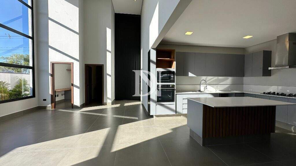 Casa em condomínio à venda no Jardim Buru: 
