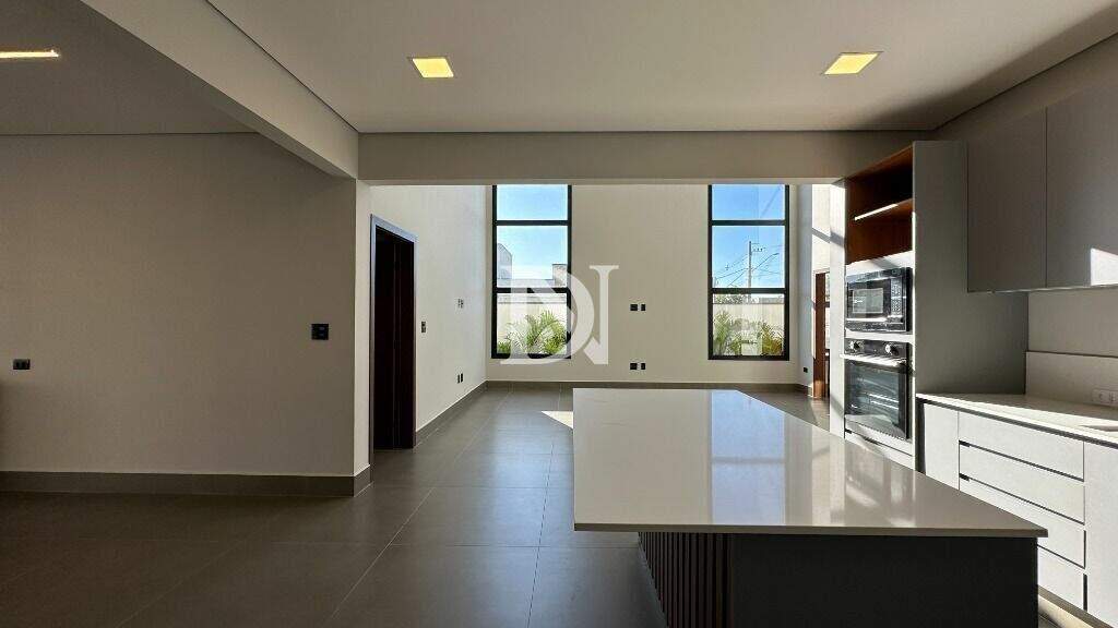 Casa em condomínio à venda no Jardim Buru: 