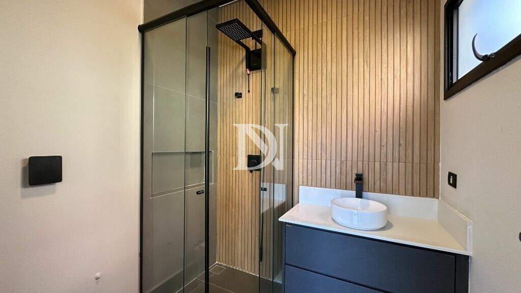 Casa em condomínio à venda no Jardim Buru: 