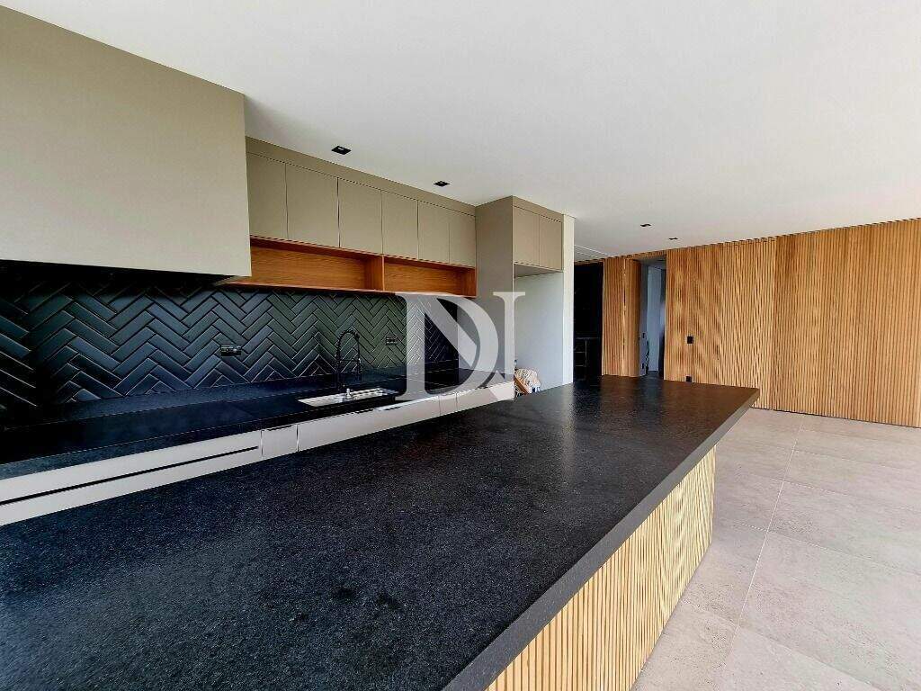 Casa em condomínio à venda no Condomínio Villas do Golfe: 
