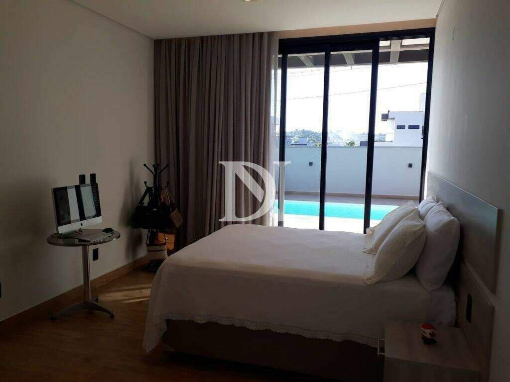 Casa em condomínio à venda no Jardim Buru: 