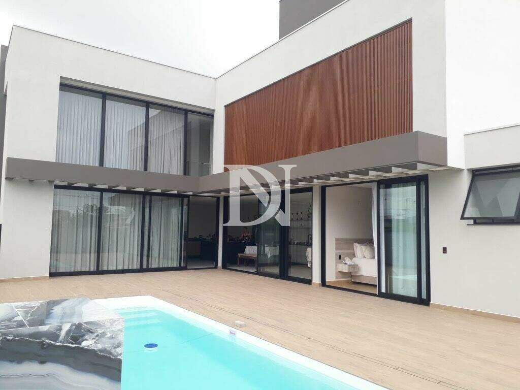 Casa em condomínio à venda no Jardim Buru: 