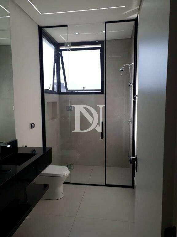 Casa em condomínio à venda no Jardim Buru: 
