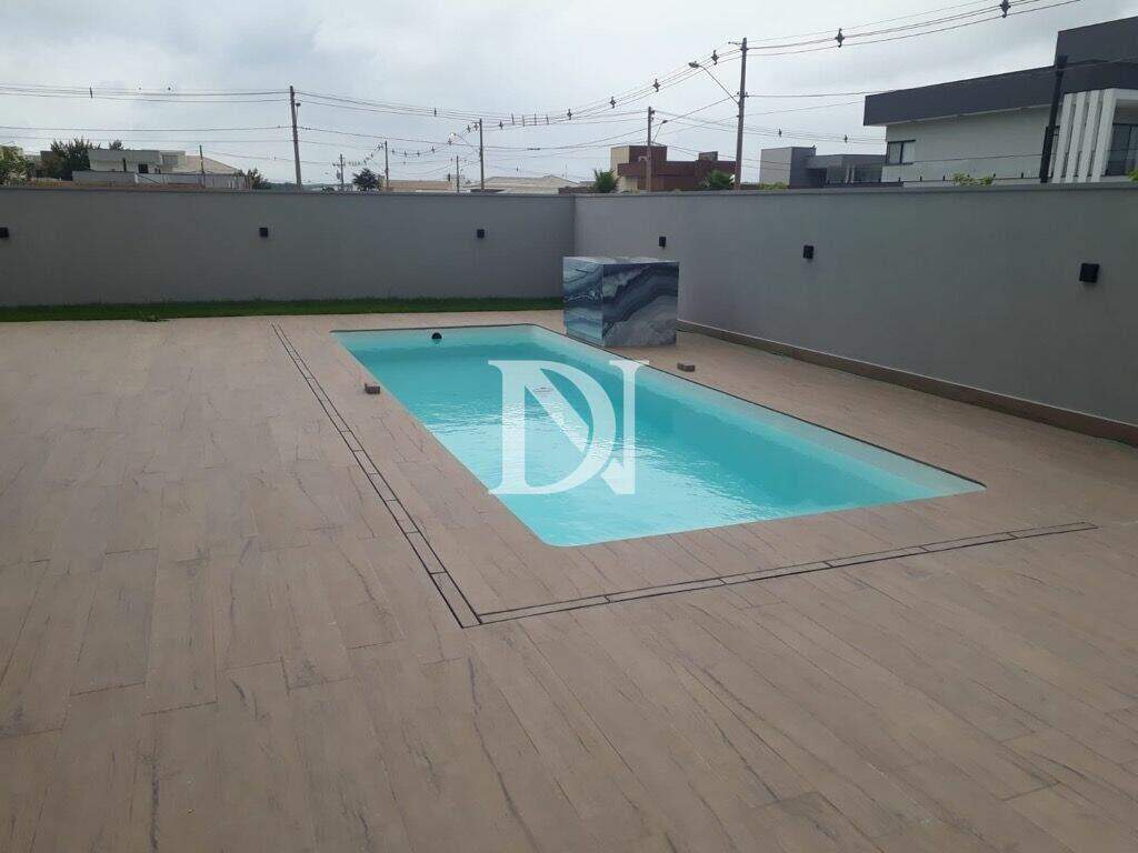 Casa em condomínio à venda no Jardim Buru: 