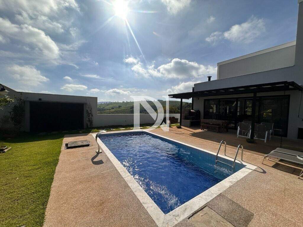 Casa em condomínio à venda no Condomínio Campos de Santo Antônio II: 