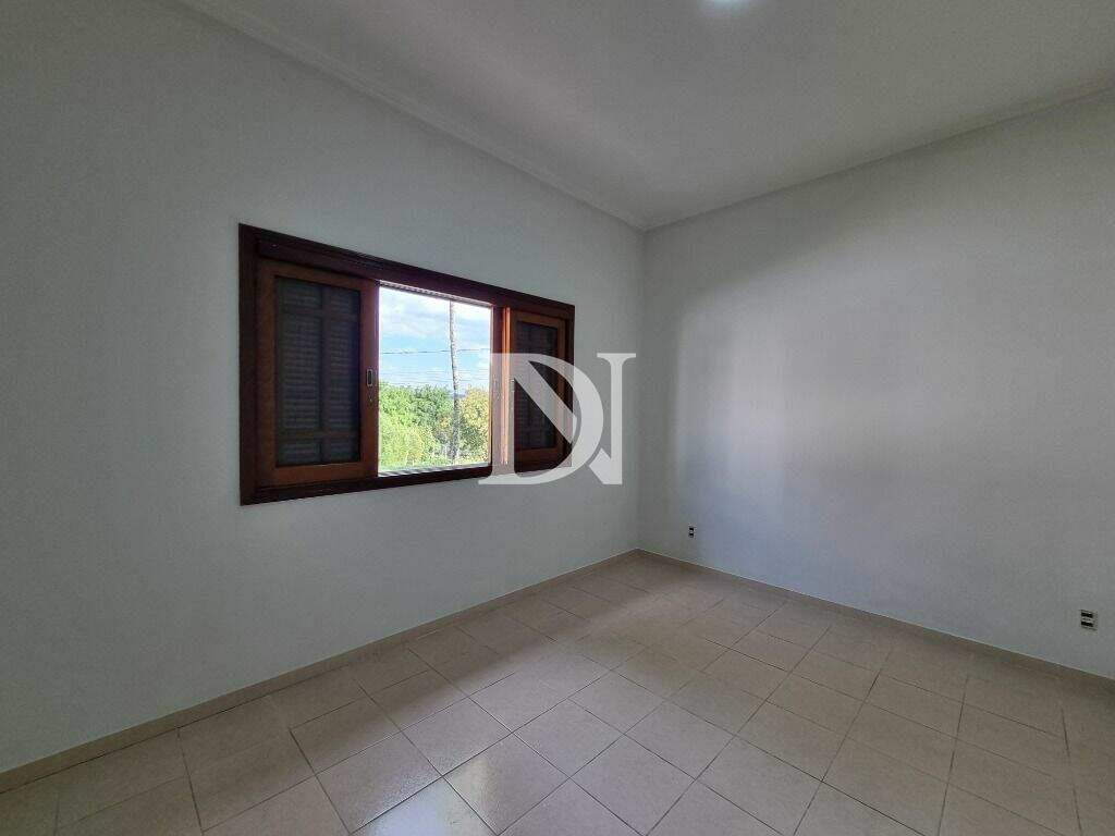 Casa em condomínio à venda no Condomínio Village Castelo: 