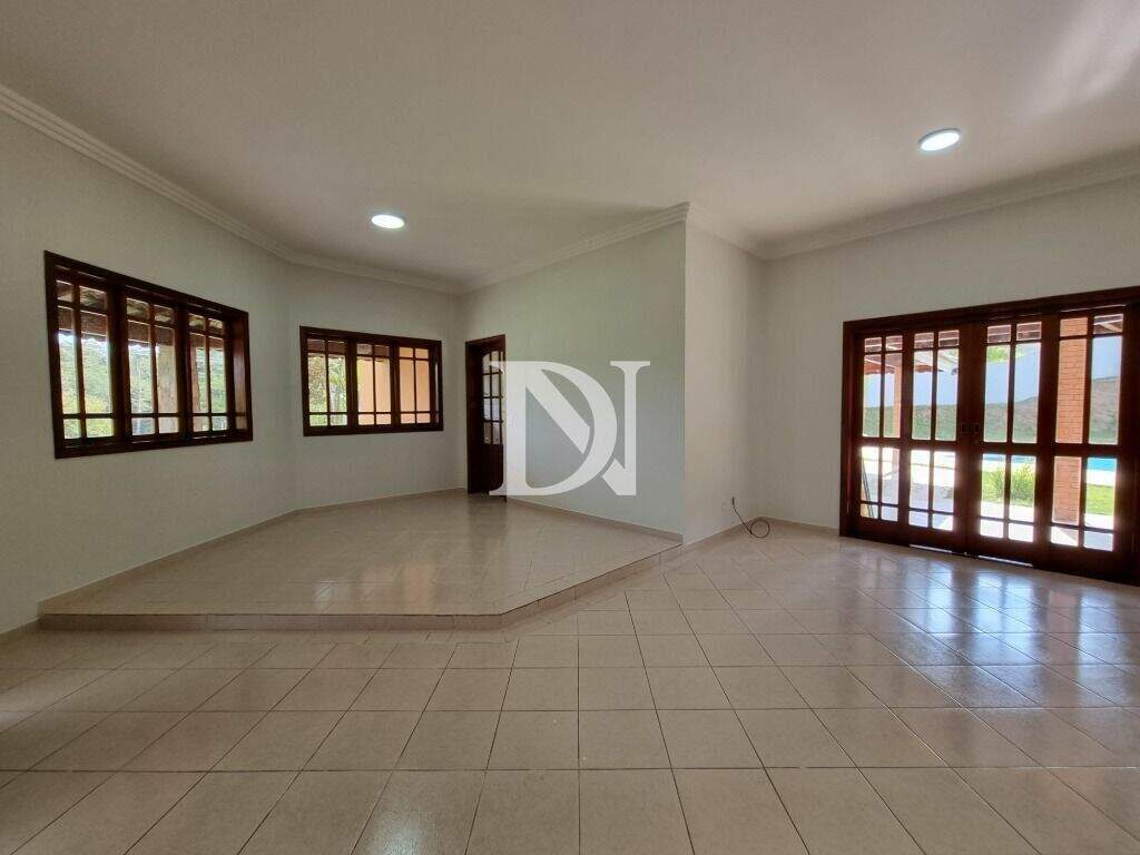 Casa em condomínio à venda no Condomínio Village Castelo: 
