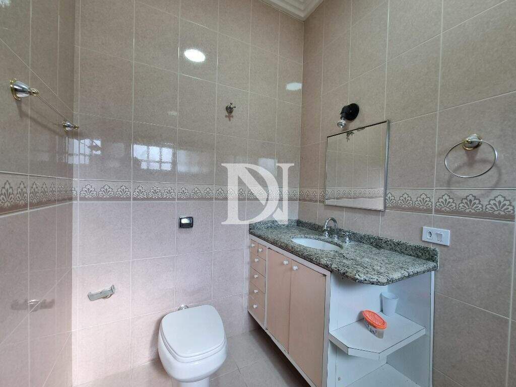 Casa em condomínio à venda no Condomínio Village Castelo: 