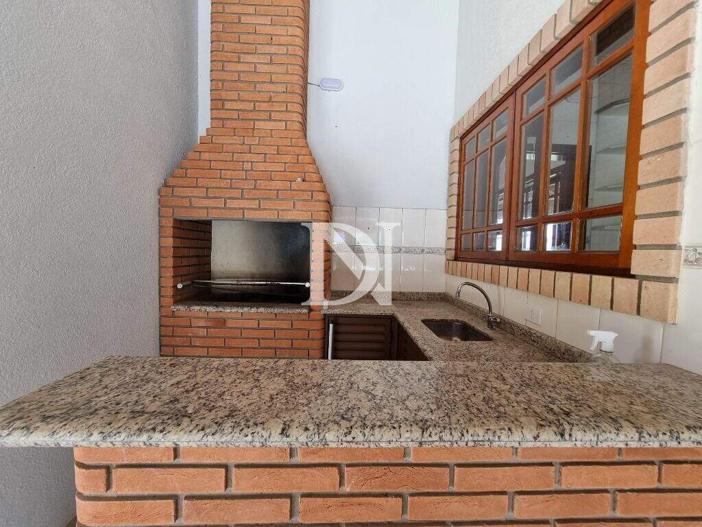 Casa em condomínio à venda no Condomínio Village Castelo: 