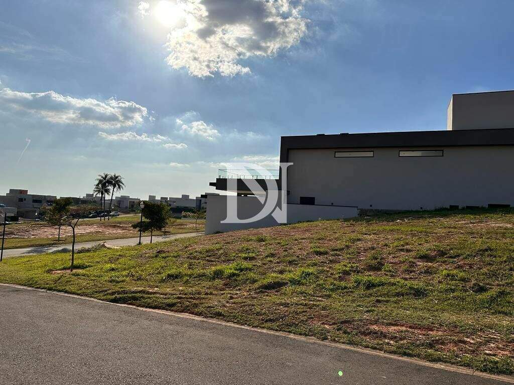 Terreno em condomínio à venda no Condomínio Villas do Golfe: 