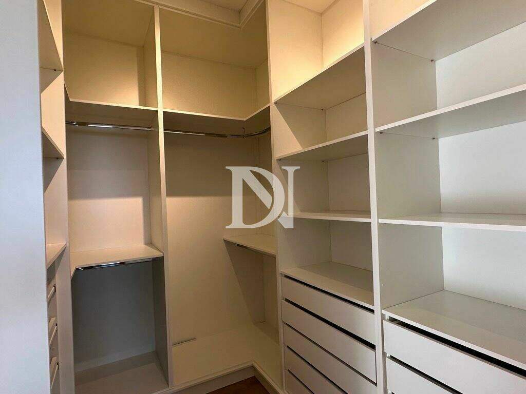 Casa em condomínio à venda no Jardim Buru: 