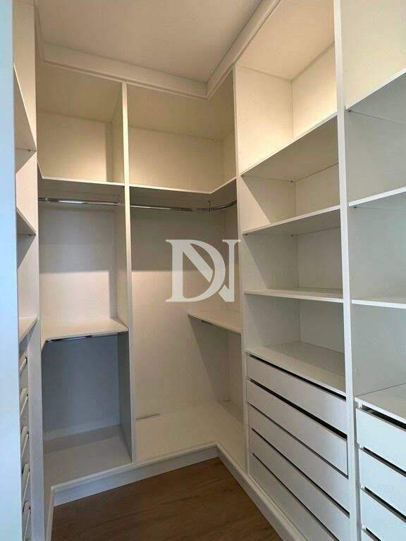 Casa em condomínio à venda no Jardim Buru: 
