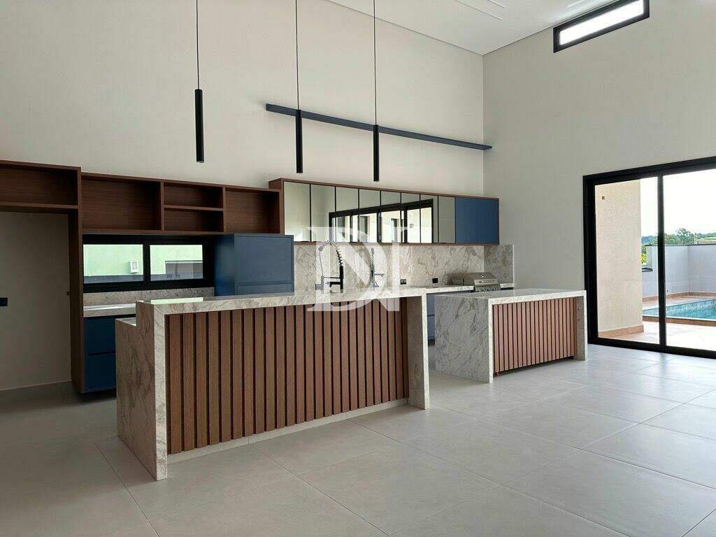 Casa em condomínio à venda no Jardim Buru: 