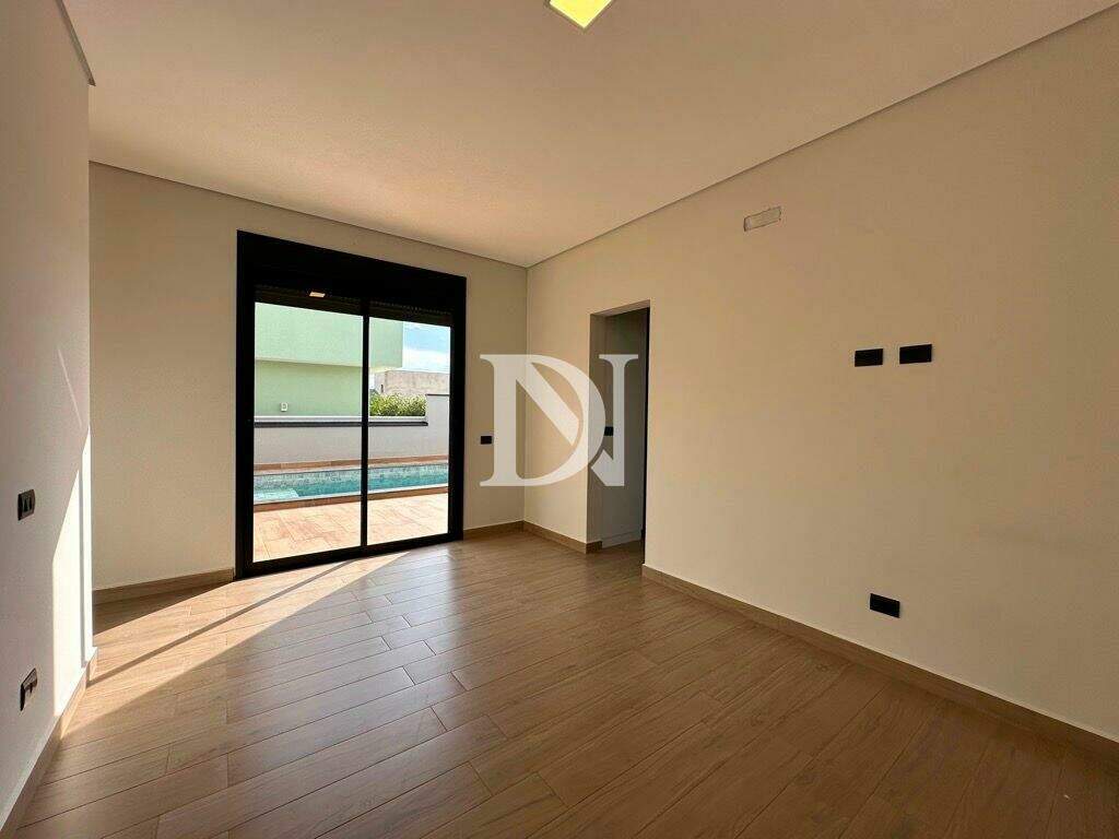 Casa em condomínio à venda no Jardim Buru: 