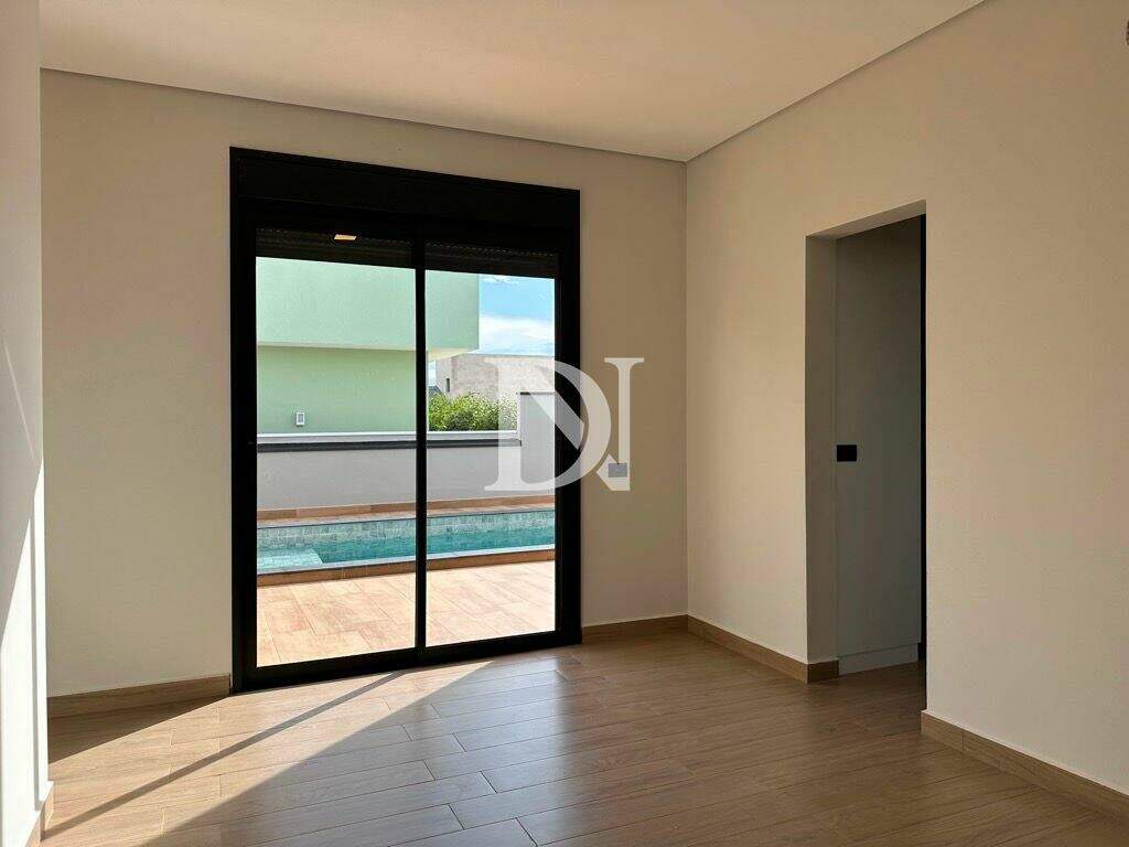 Casa em condomínio à venda no Jardim Buru: 