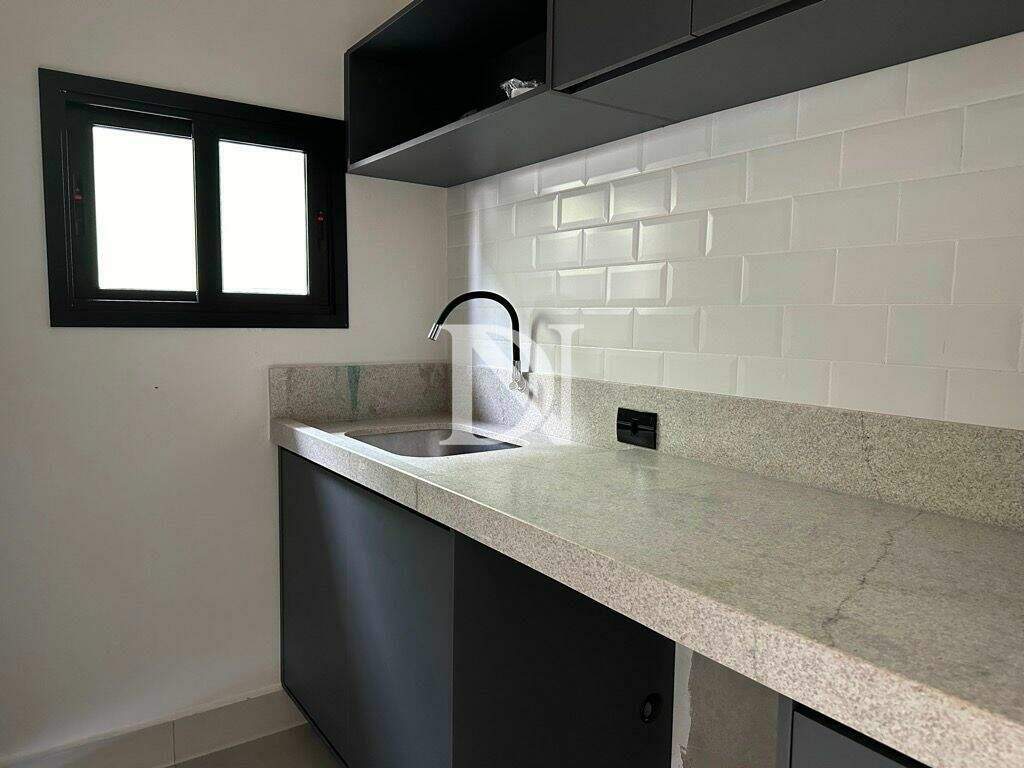 Casa em condomínio à venda no Jardim Buru: 