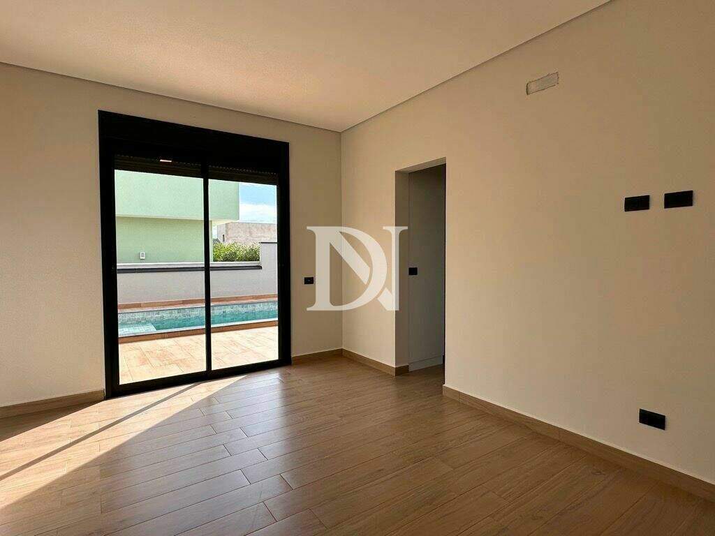 Casa em condomínio à venda no Jardim Buru: 