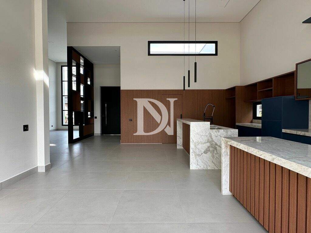 Casa em condomínio à venda no Jardim Buru: 