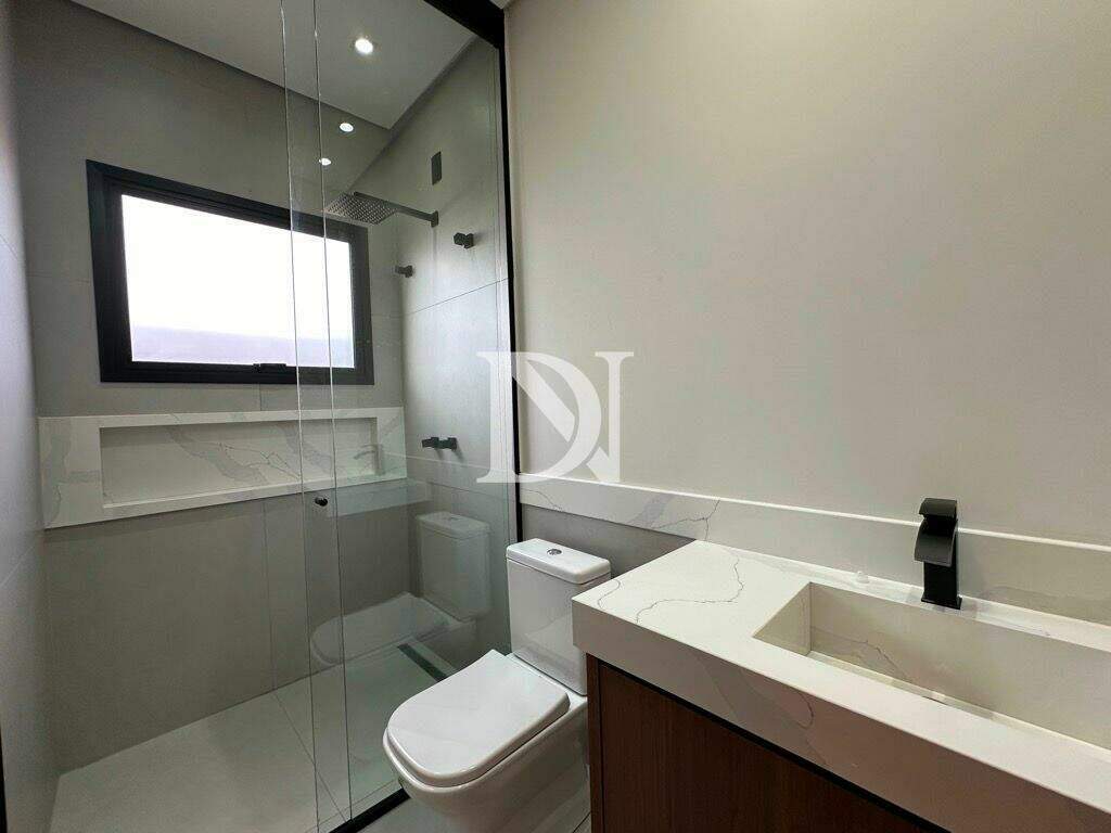 Casa em condomínio à venda no Jardim Buru: 