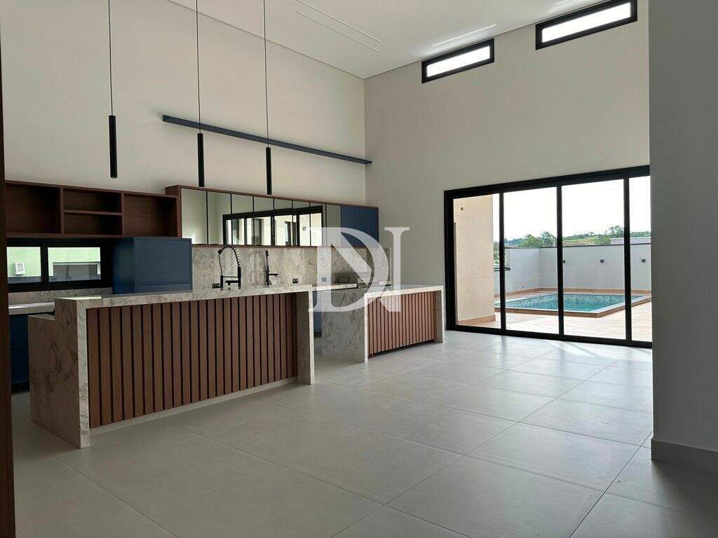 Casa em condomínio à venda no Jardim Buru: 