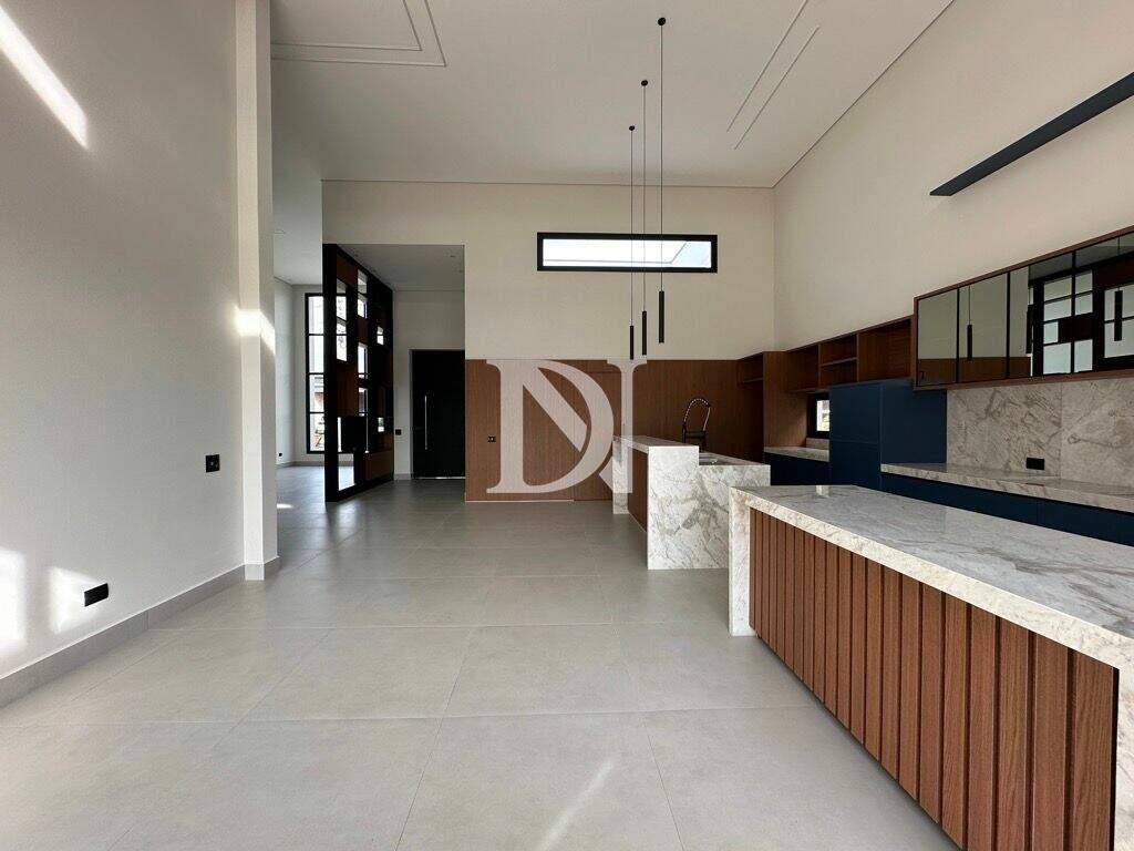 Casa em condomínio à venda no Jardim Buru: 