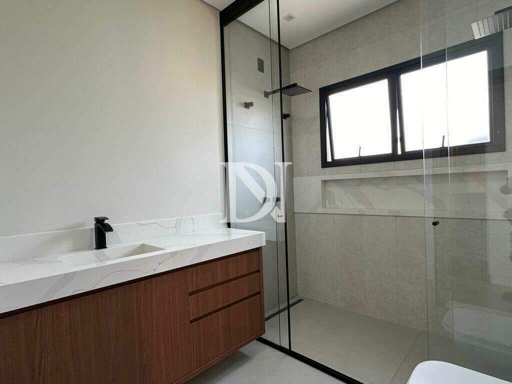 Casa em condomínio à venda no Jardim Buru: 