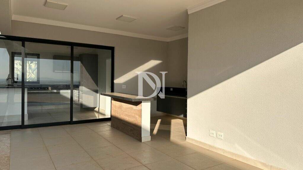 Casa em condomínio à venda no Condomínio Fazenda Kurumin: 