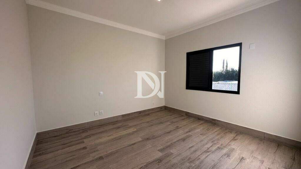 Casa em condomínio à venda no Condomínio Fazenda Kurumin: 
