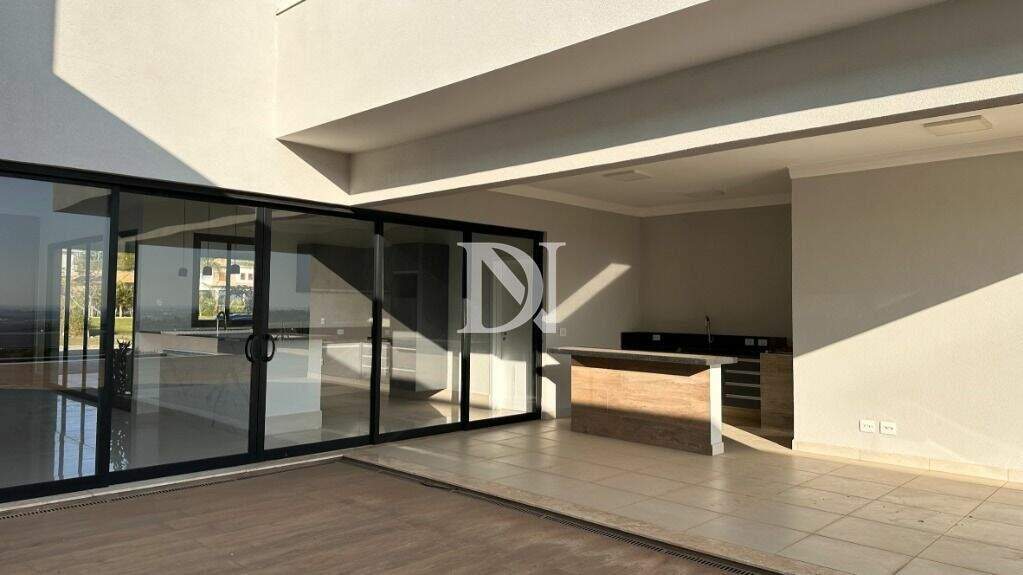 Casa em condomínio à venda no Condomínio Fazenda Kurumin: 