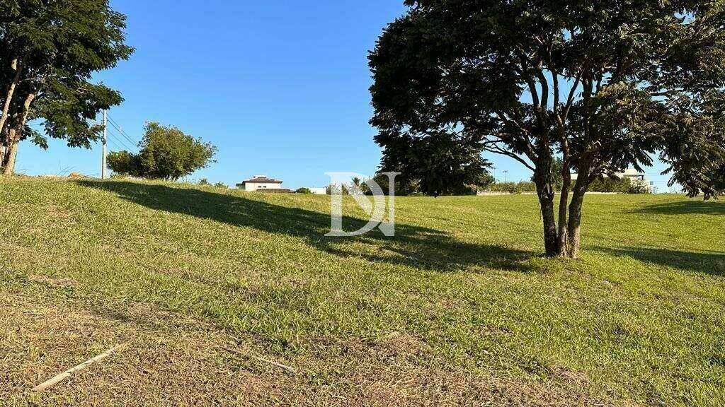 Terreno em condomínio à venda no Condomínio Fazenda Kurumin: 