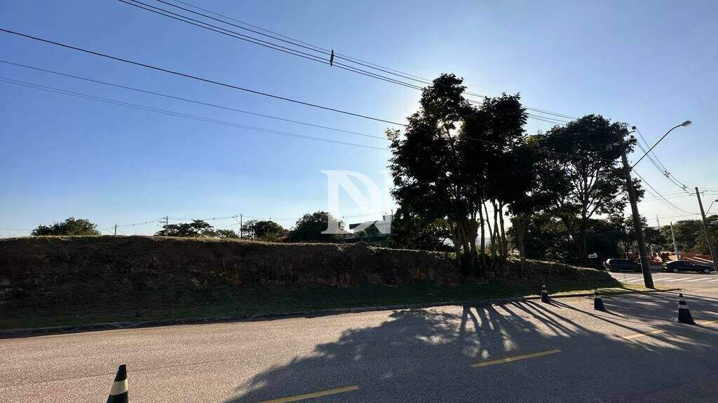 Terreno em condomínio à venda no Condomínio Fazenda Kurumin: 