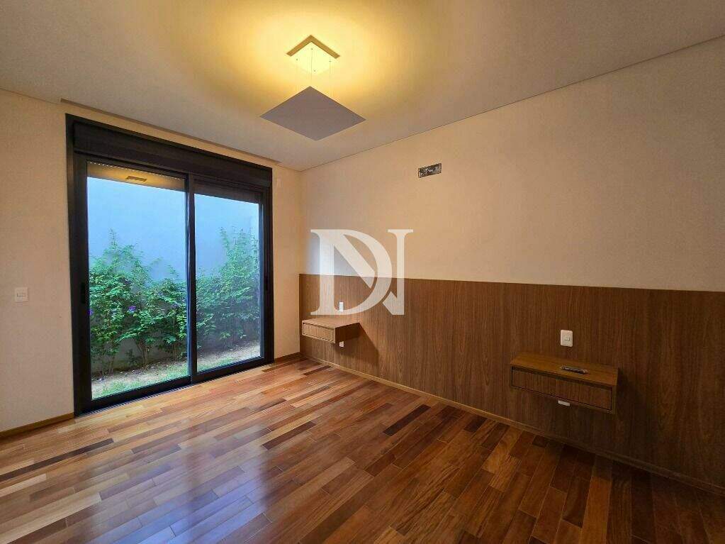 Casa em condomínio à venda no Condomínio Villas do Golfe: 
