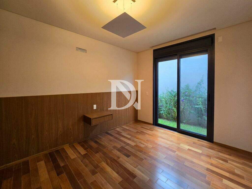 Casa em condomínio à venda no Condomínio Villas do Golfe: 