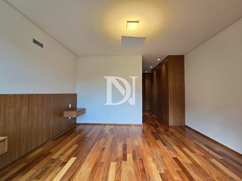 Casa em condomínio à venda no Condomínio Villas do Golfe: 