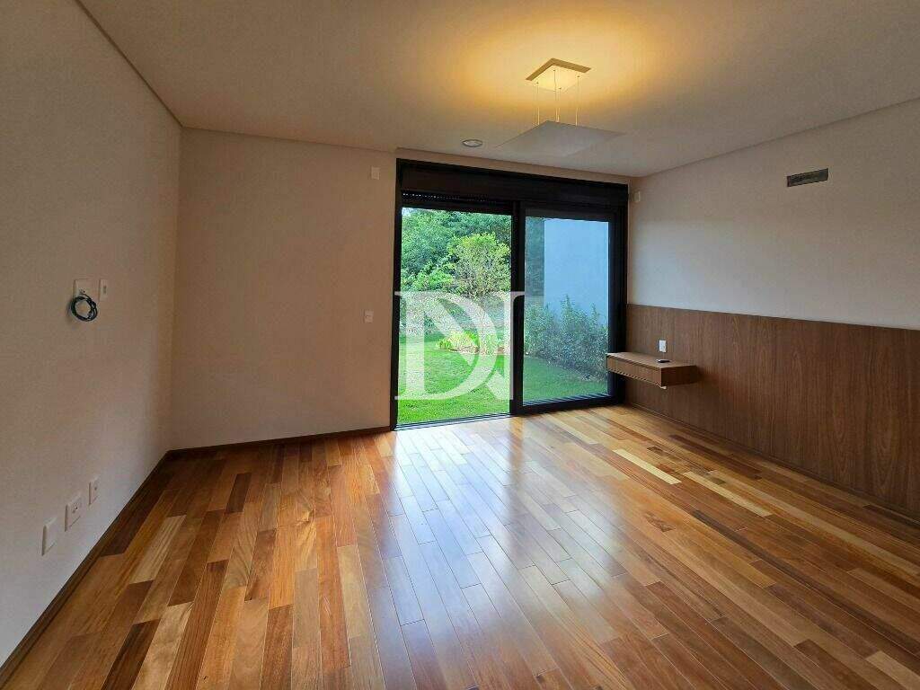 Casa em condomínio à venda no Condomínio Villas do Golfe: 