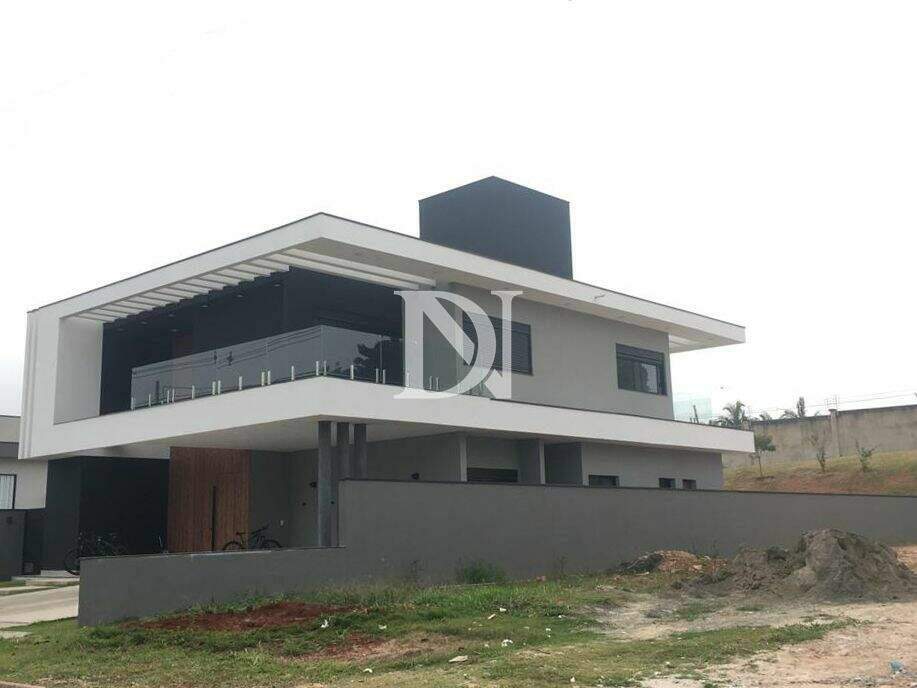 Casa em condomínio à venda no Jardim Buru: 