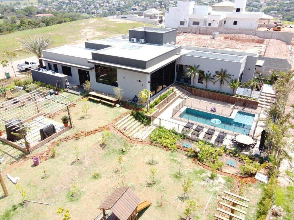 Casa em condomínio à venda no Condomínio Campos de Santo Antônio II: 