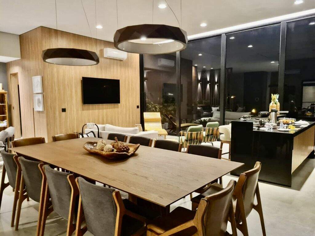 Casa em condomínio à venda no Condomínio Campos de Santo Antônio II: 