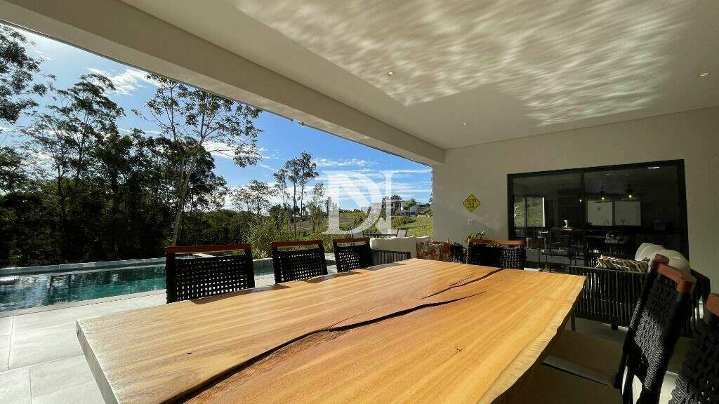 Casa em condomínio à venda no Condomínio Terras de São José II: 