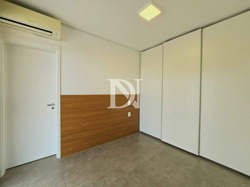 Casa em condomínio à venda no Condomínio Villas do Golfe: 