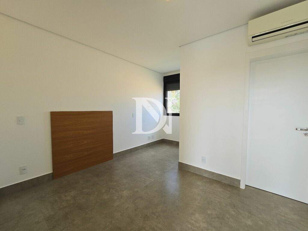 Casa em condomínio à venda no Condomínio Villas do Golfe: 