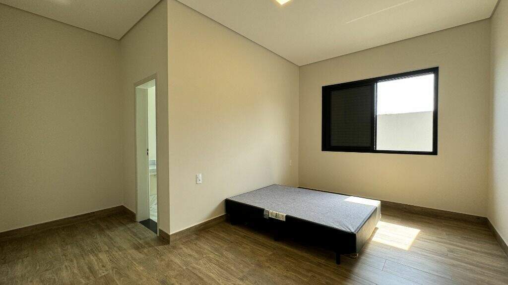 Casa em condomínio à venda no Condominio Portal dos Bandeirantes: 
