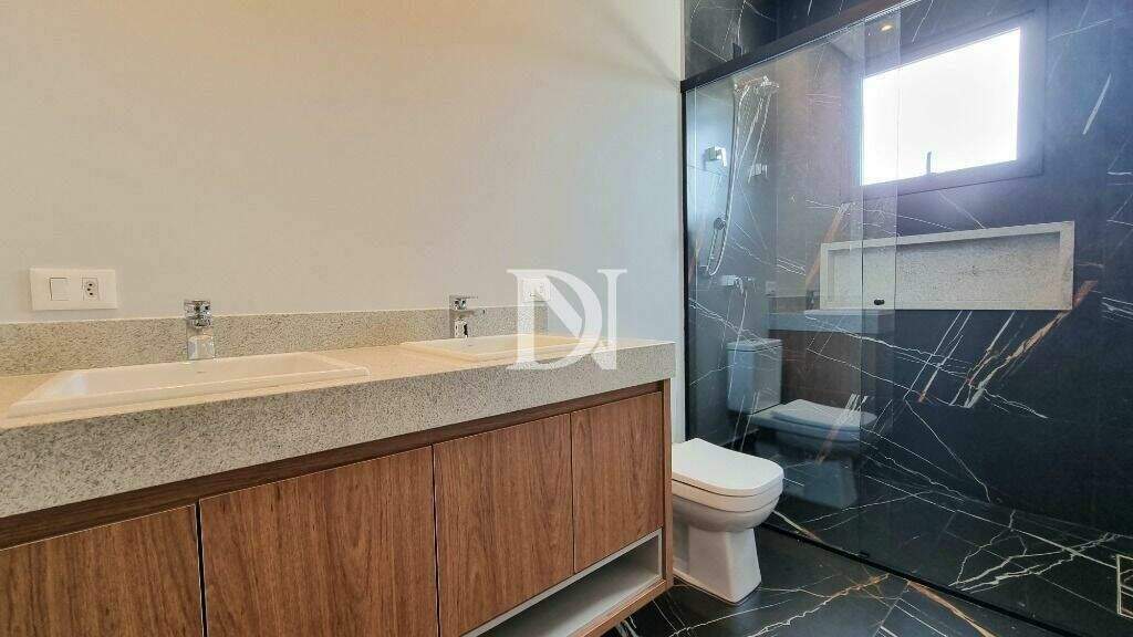 Casa em condomínio à venda no Condomínio Campos de Santo Antônio II: 