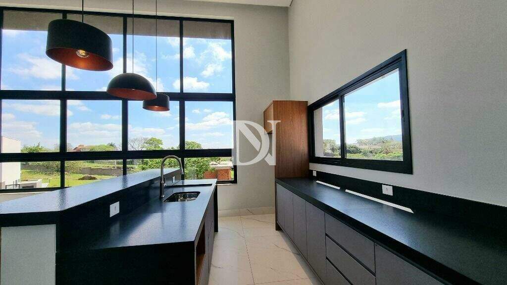 Casa em condomínio à venda no Condomínio Campos de Santo Antônio II: 