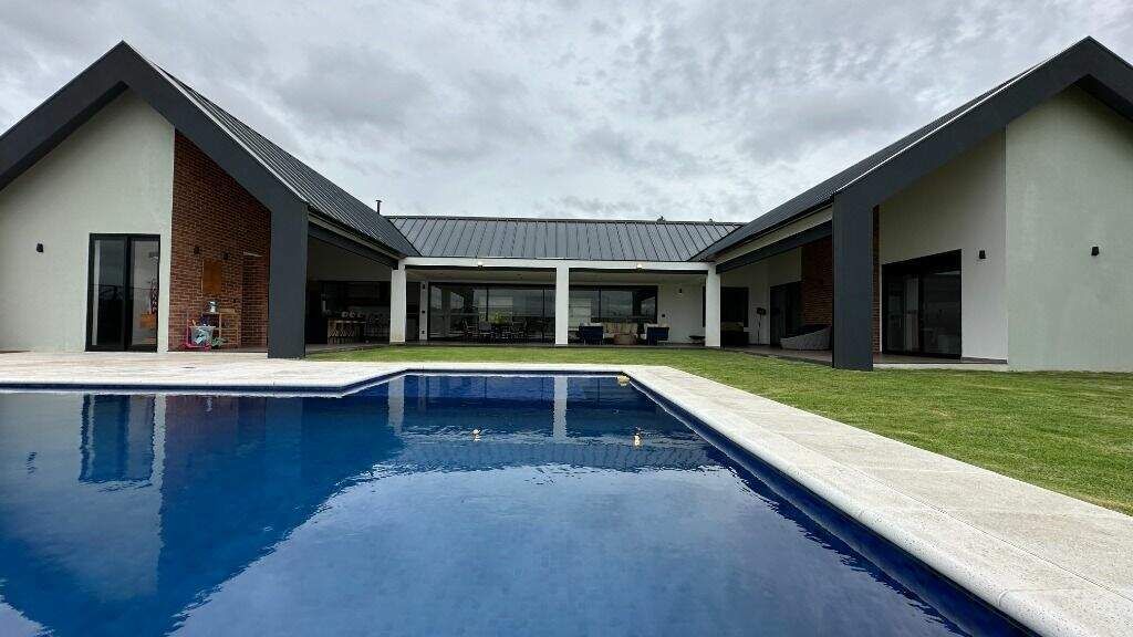 Casa em condomínio à venda no Condomínio Terras de São José II: 