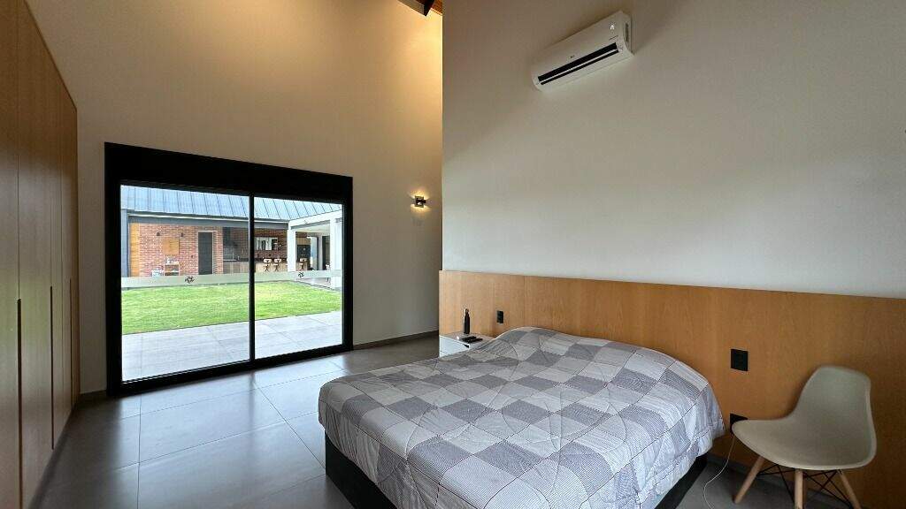Casa em condomínio à venda no Condomínio Terras de São José II: 