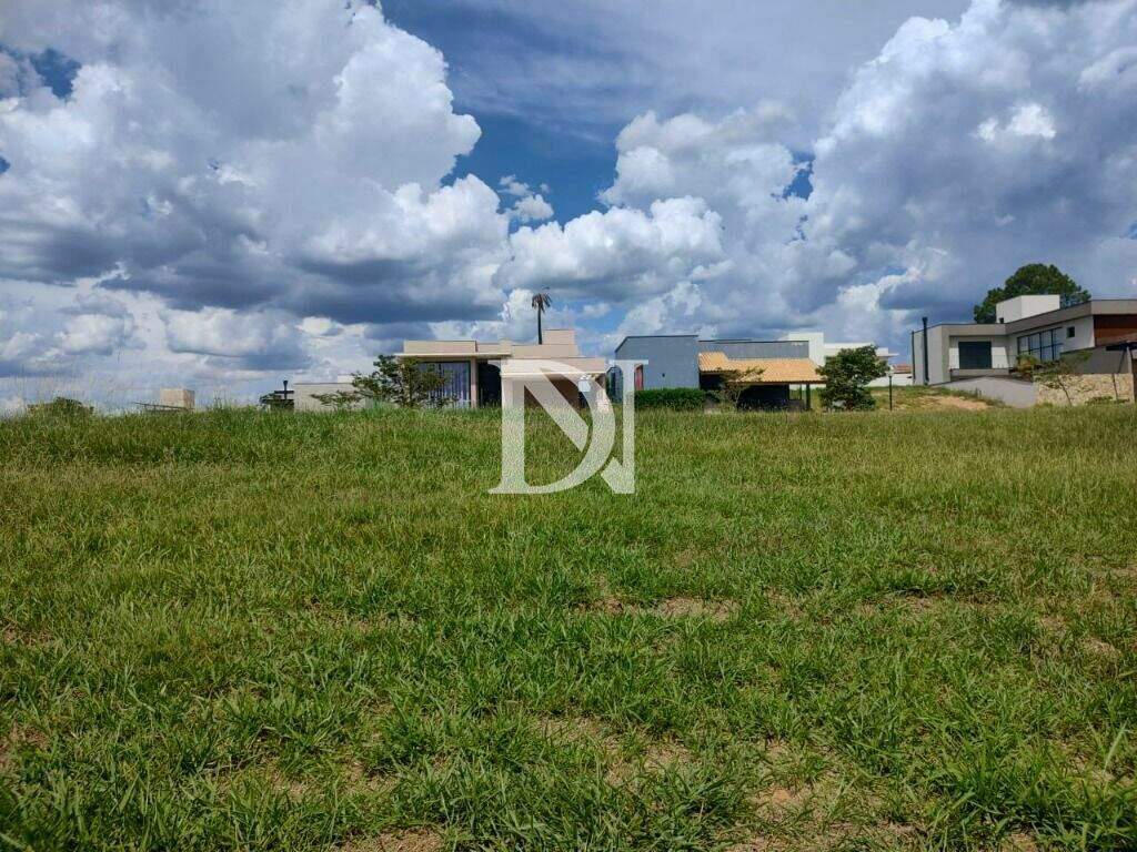 Terreno em condomínio à venda no Condomínio Villas do Golfe: 