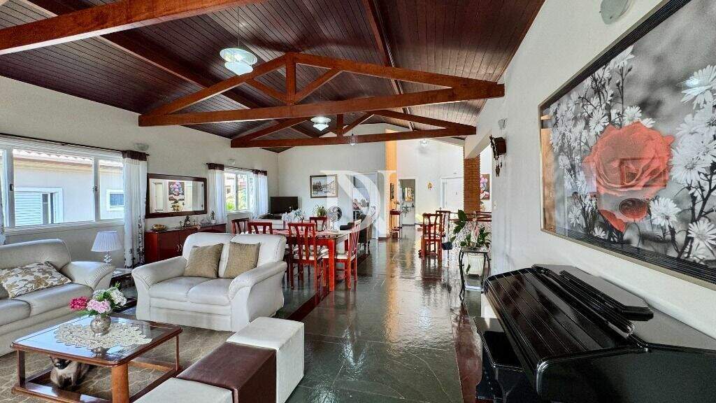 Casa em condomínio à venda no Condomínio Campos de Santo Antônio: 
