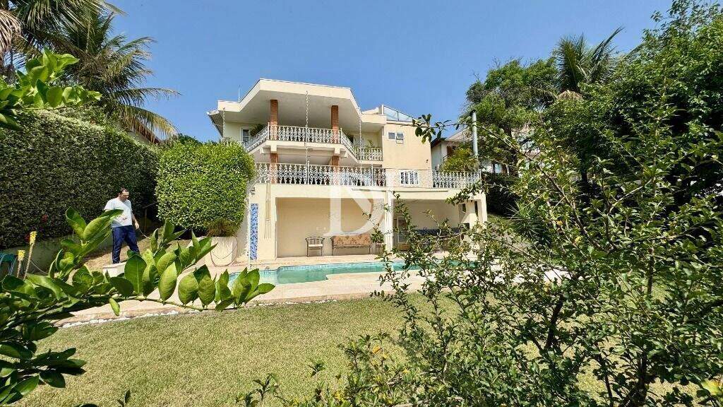 Casa em condomínio à venda no Condomínio Campos de Santo Antônio: 