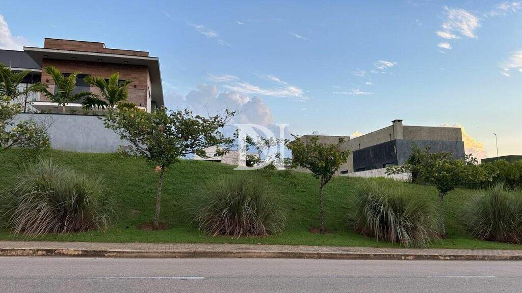 Terreno em condomínio à venda no Jardim Buru: 